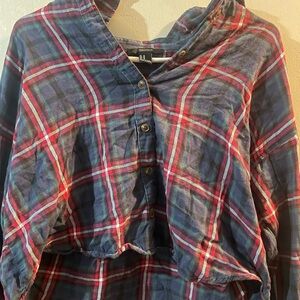 Flannel women’s plaid cropped shirt